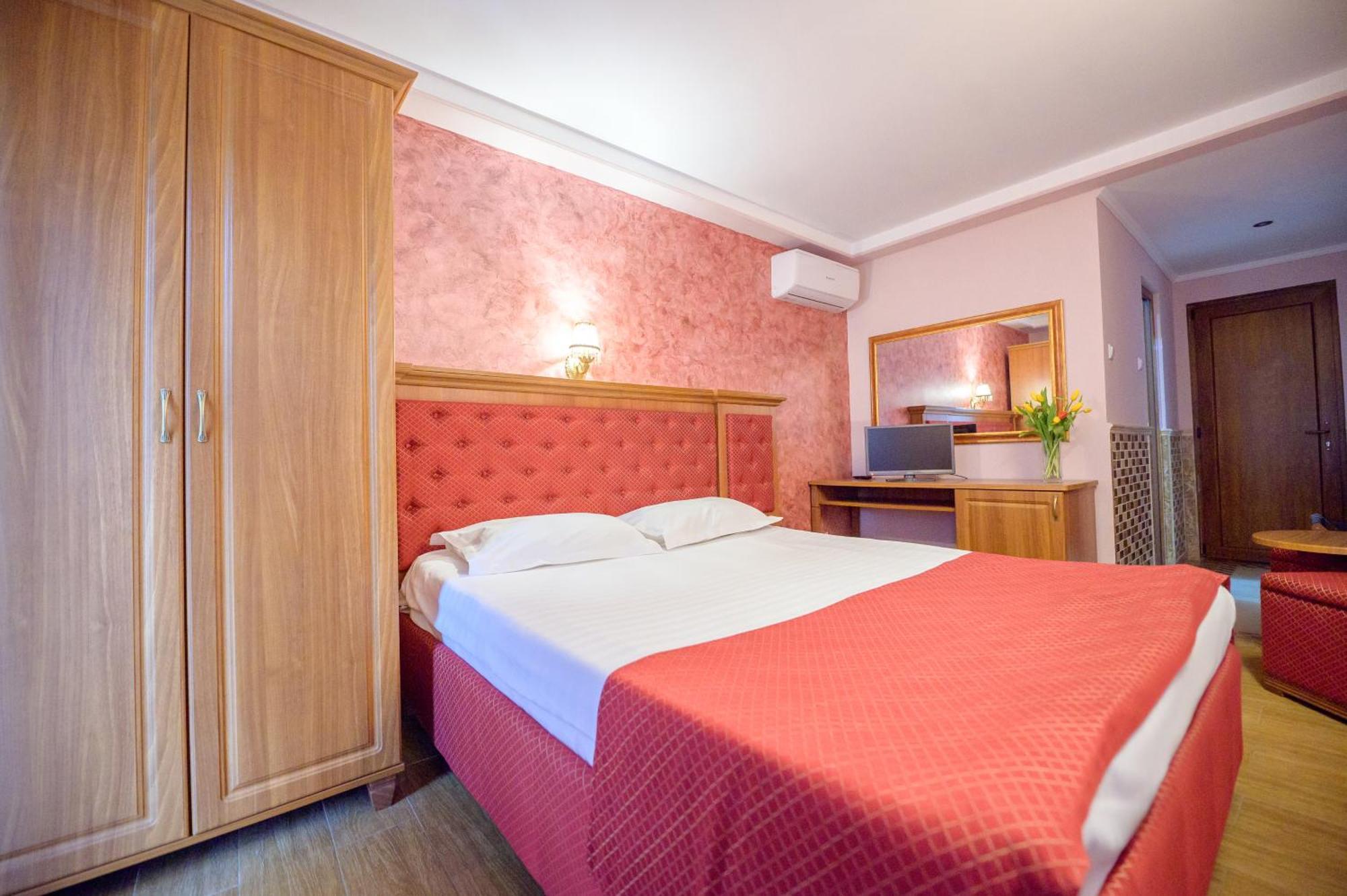Hotel Iris-Mimoza Jupiter Zewnętrze zdjęcie