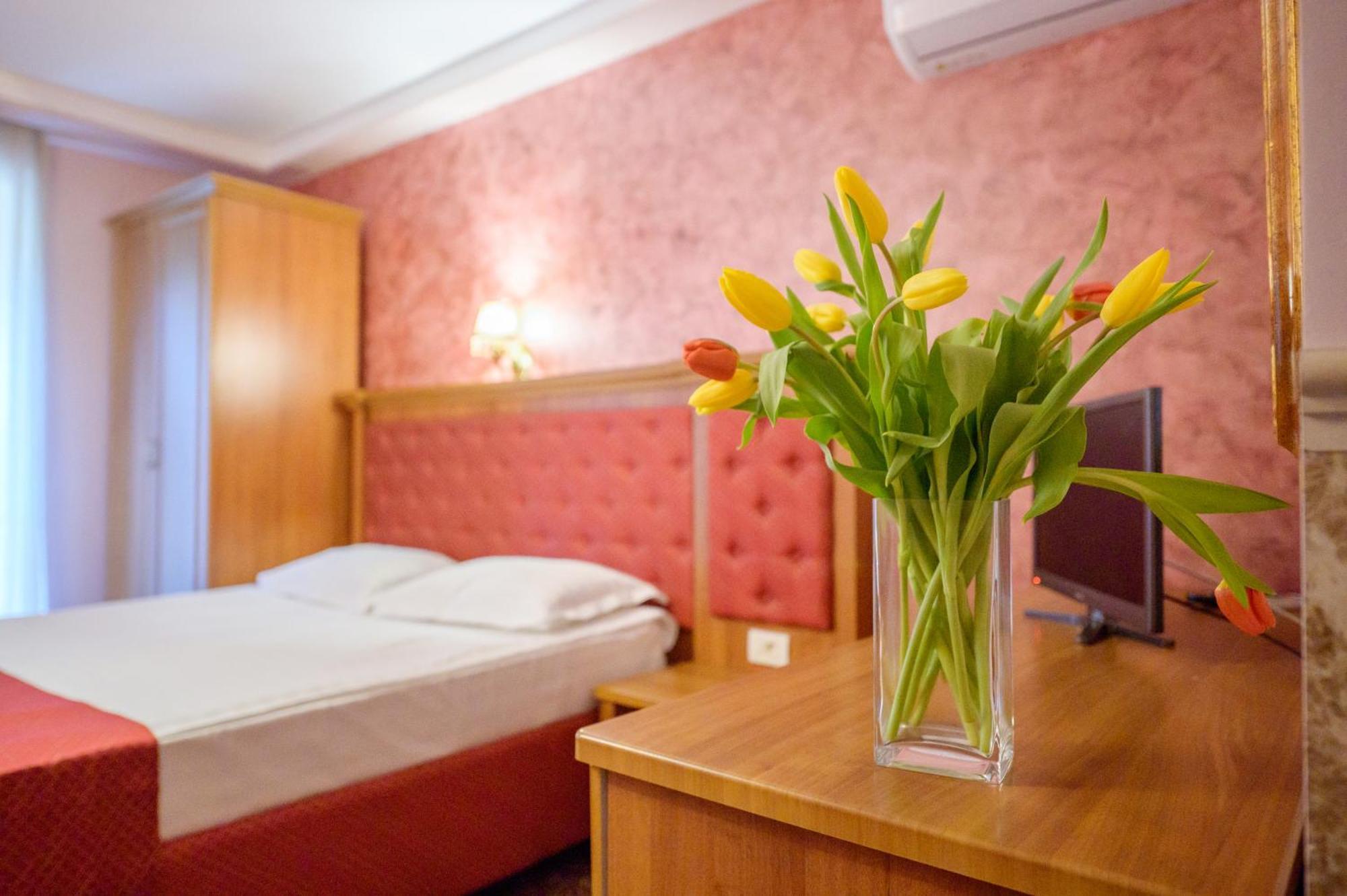 Hotel Iris-Mimoza Jupiter Zewnętrze zdjęcie